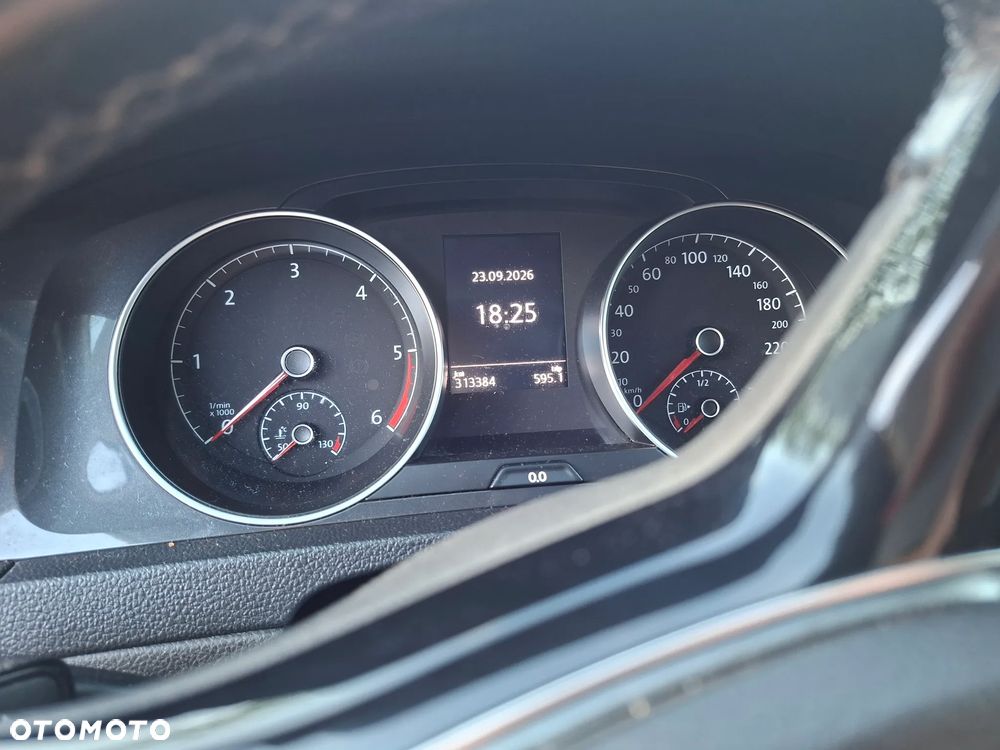 Volkswagen Golf - 3