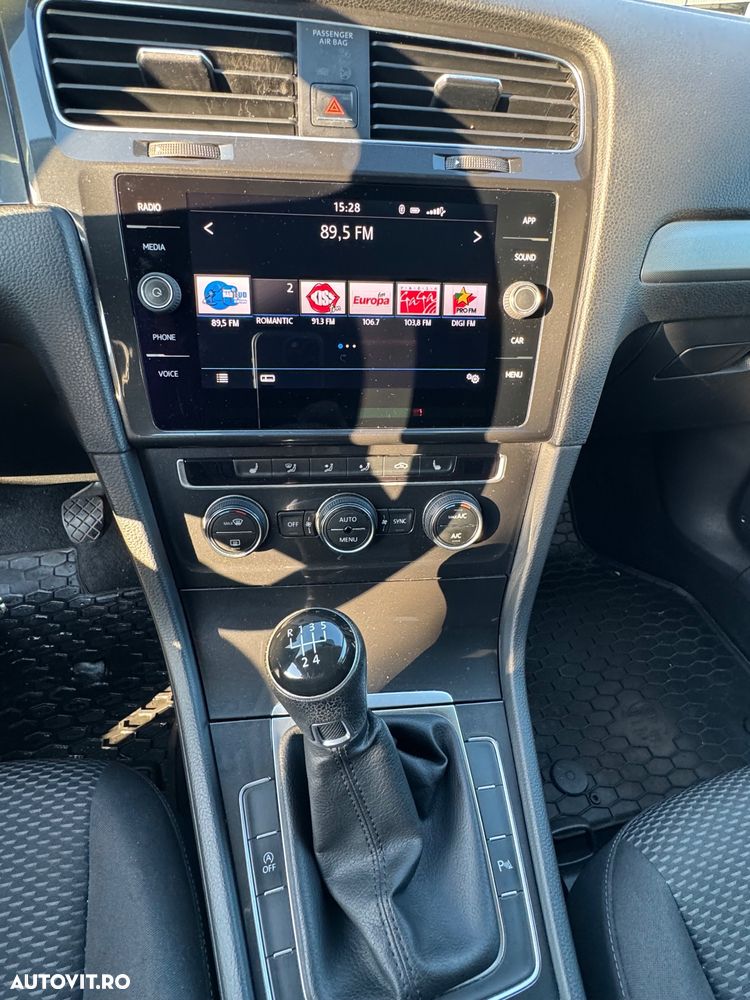 Volkswagen Golf 1.6 TDI Trendline - 7