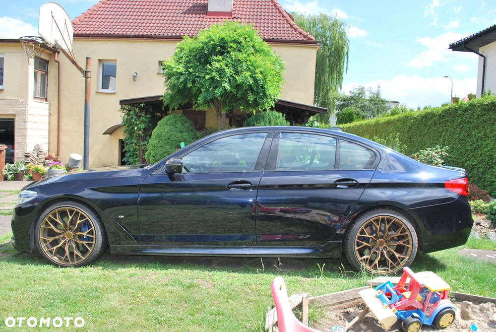 BMW Seria 5 M550i xDrive sport - 7