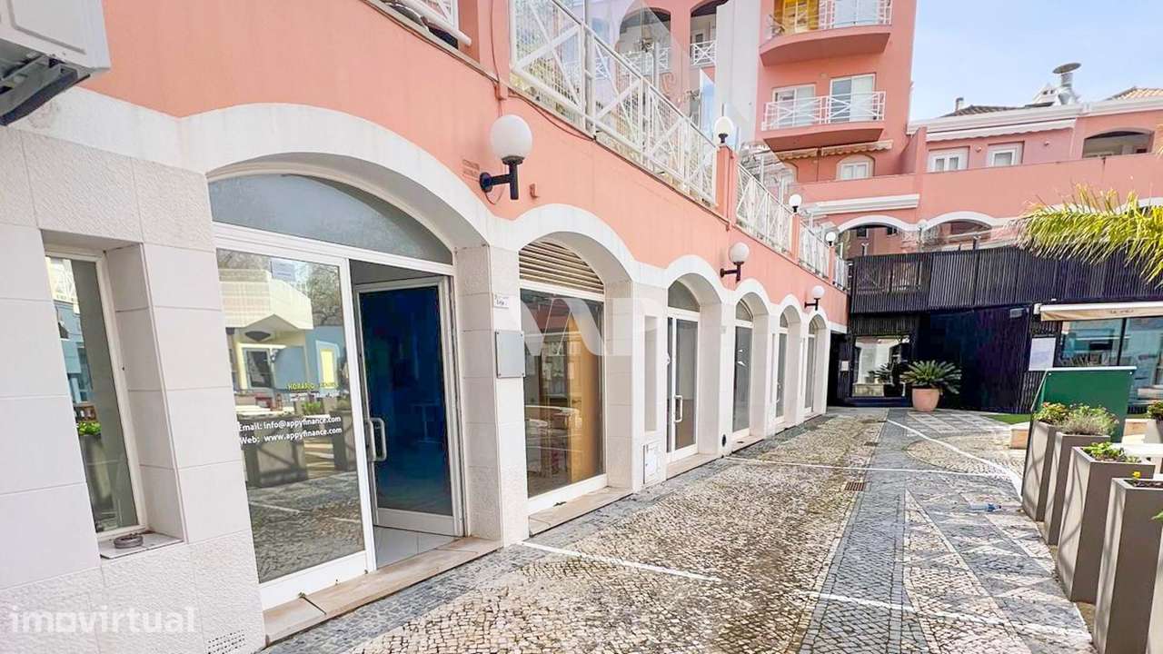 Conjunto de 2 lojas próximo da Marina de Vilamoura - Grande imagem: 2/7