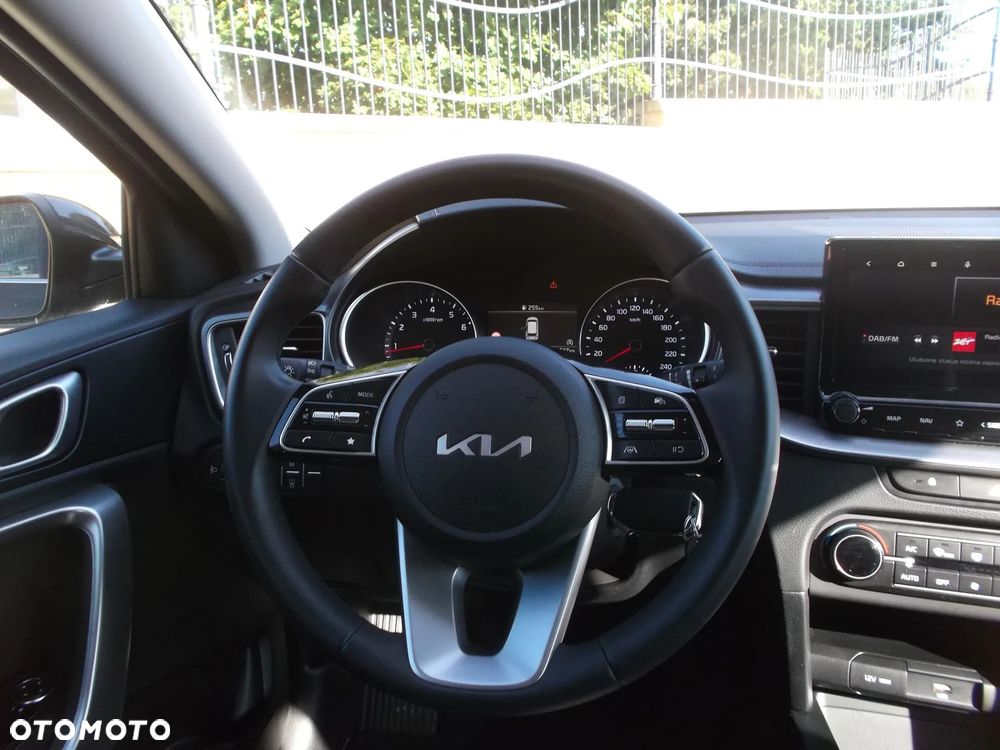Kia Ceed 1.5 T-GDI M - 24