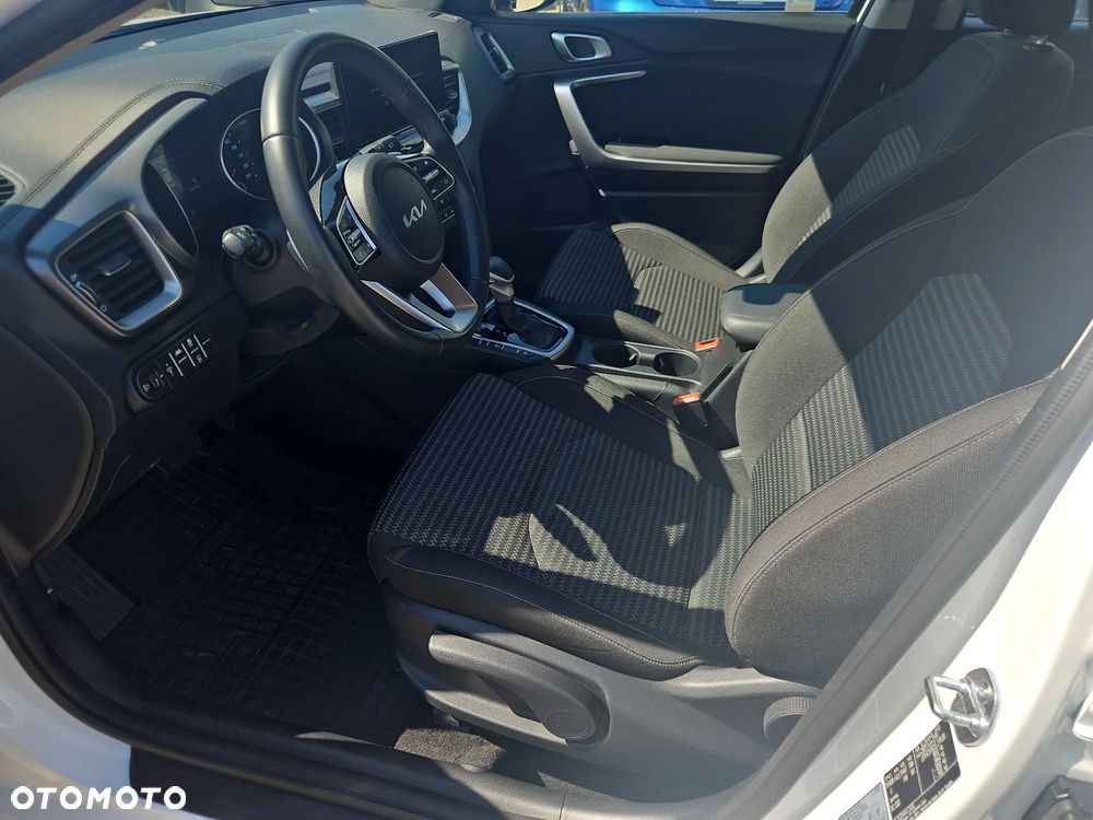 Kia Ceed 1.5 T-GDI M DCT - 9