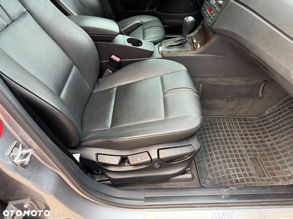 BMW X3 2.5i - 29