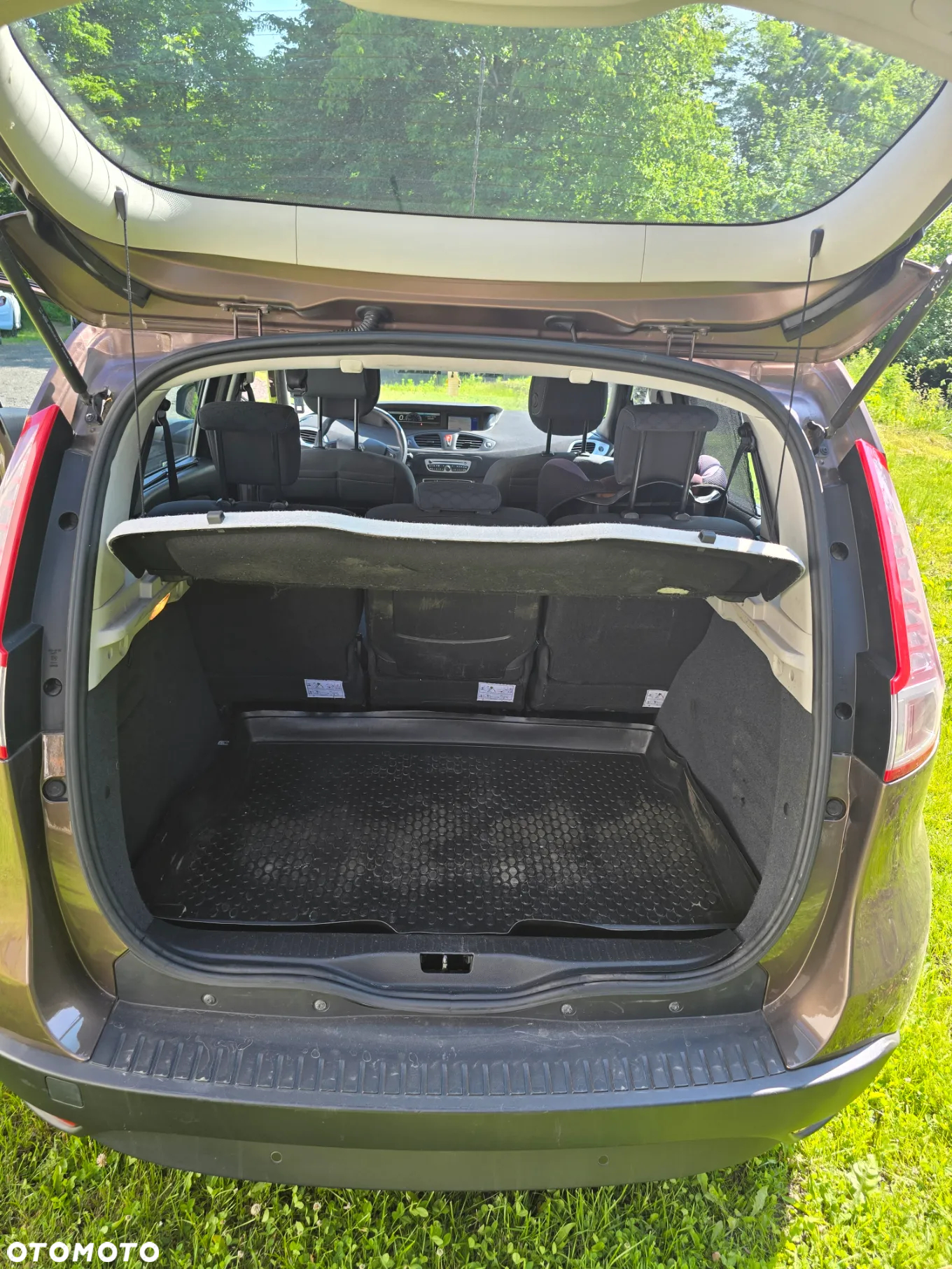 Renault Scenic 1.6 16V 110 Dynamique - 8