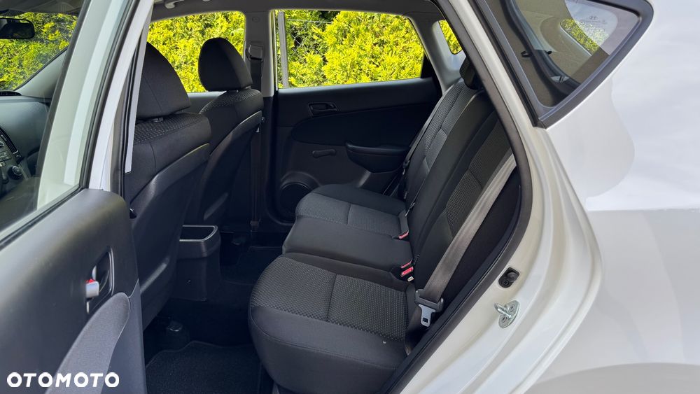 Hyundai i30 1.4 Intro Edition - 26