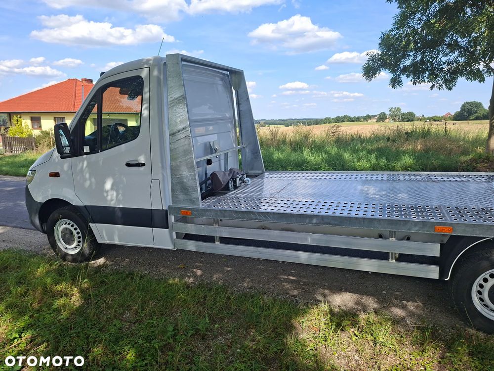 Mercedes-Benz Sprinter - 8