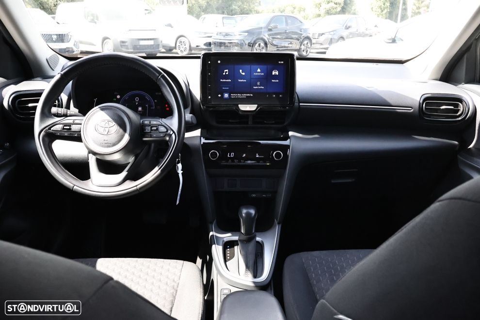 Toyota Yaris Cross - 11