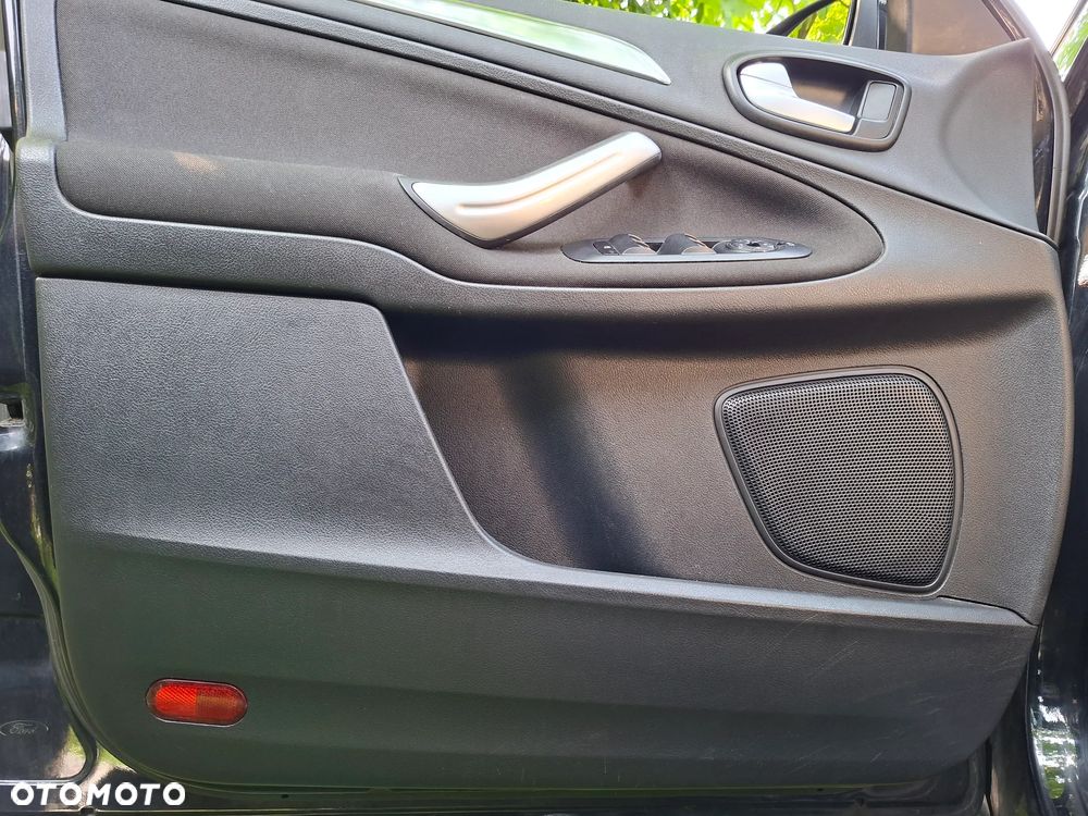Ford S-Max 2.0 TDCi DPF Titanium - 9