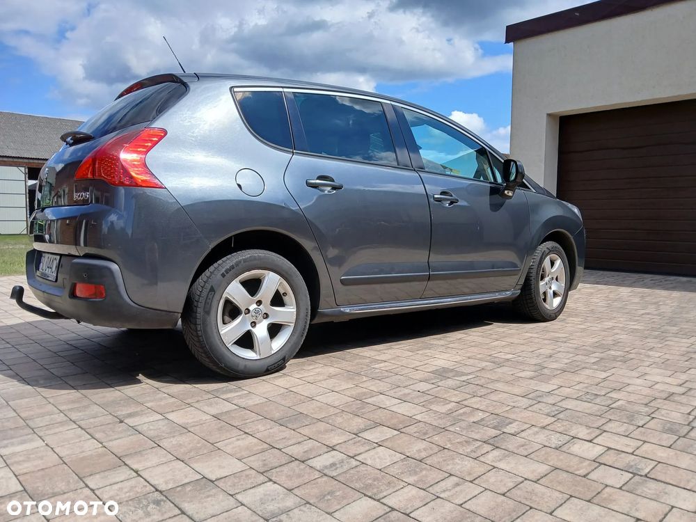 Peugeot 3008 1.6 HDi Premium - 10