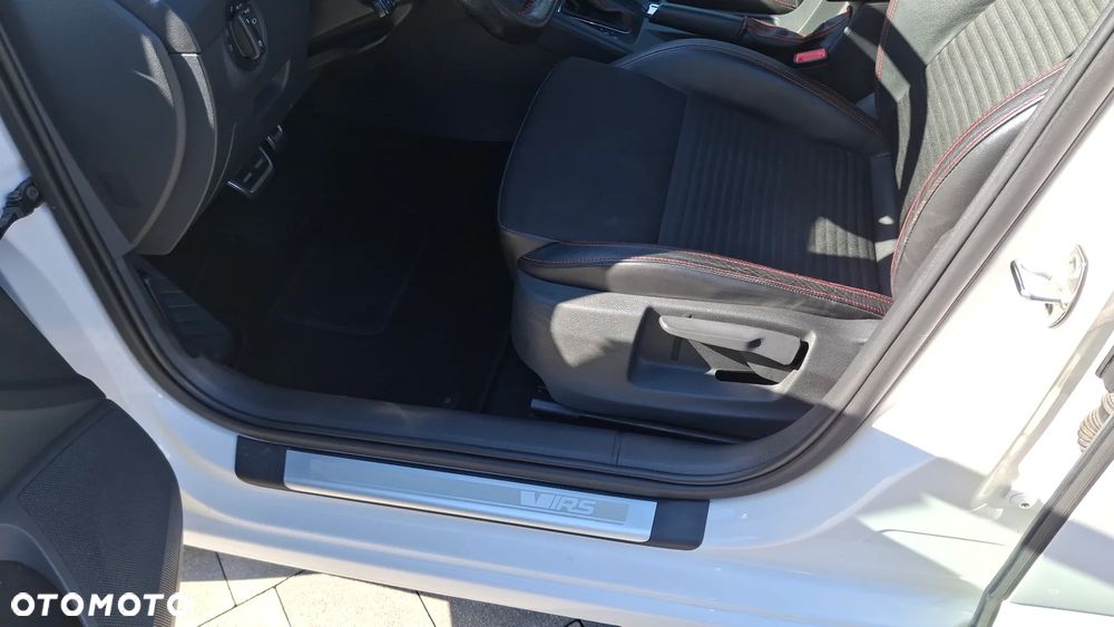 Skoda Octavia 2.0 TDI DSG RS - 10