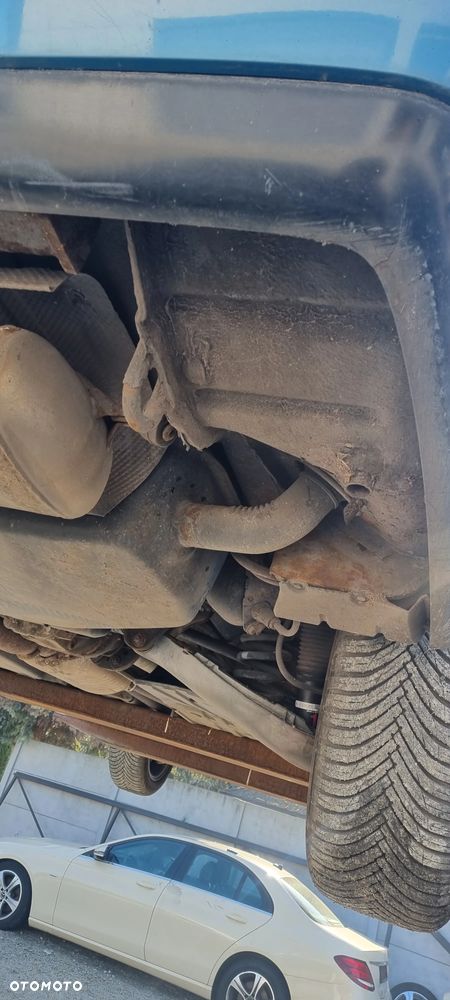 Mercedes-Benz Klasa E 420 T Avantgarde - 38