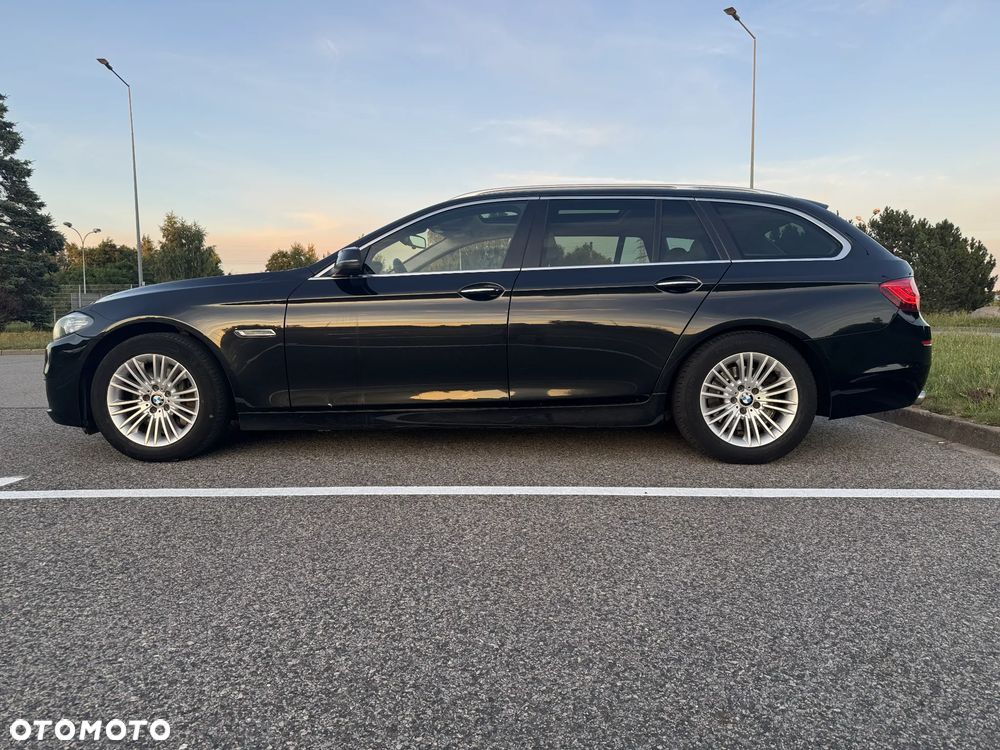 BMW Seria 5 525d Luxury Line - 15