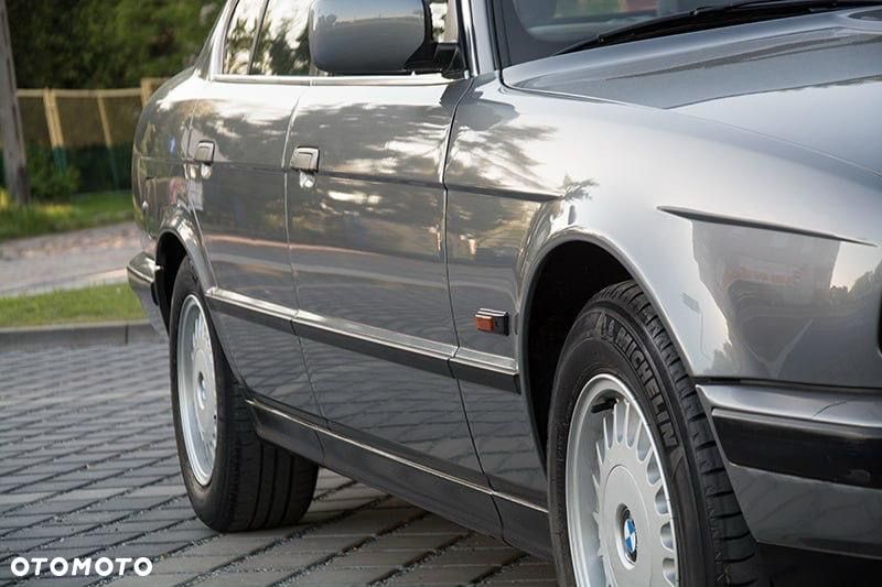 BMW Seria 5 525i - 12