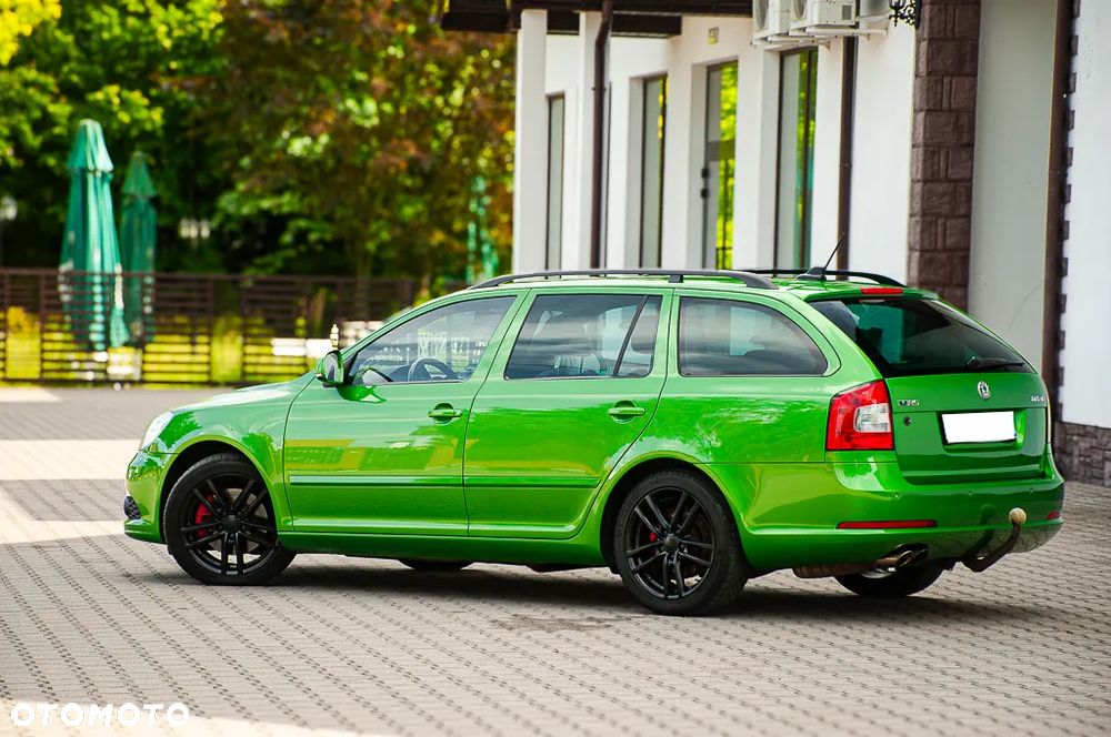 Skoda Octavia 2.0 TSI RS - 14