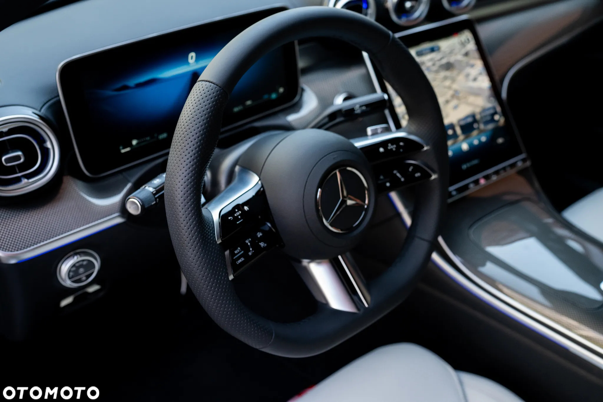 Mercedes-Benz Klasa C 200 mHEV 4-Matic AMG - 14