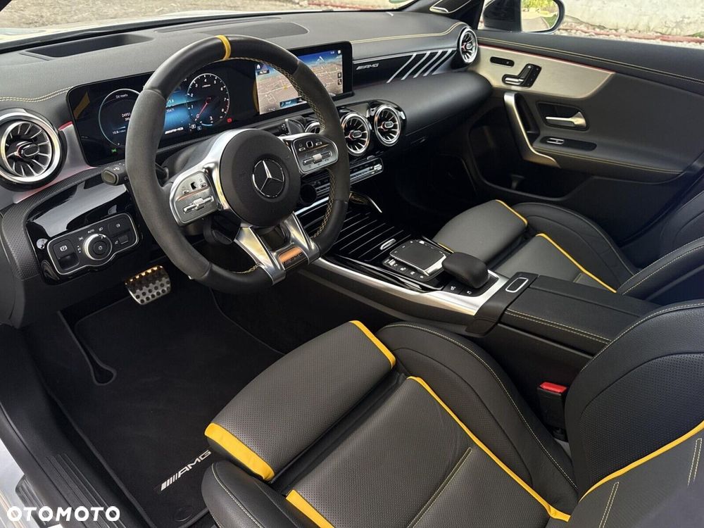 Mercedes-Benz CLA AMG 45 S 4-Matic+ 8G-DCT - 11