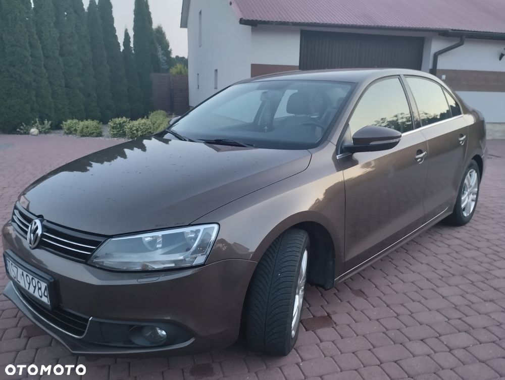 Volkswagen Jetta 1.6 TDI Comfortline - 1
