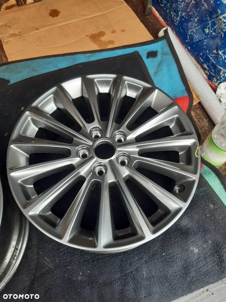 Felga aluminiowa Ford C-Max II Focus III 17" 7.0Jx17H2 ET 50 F1EC-1007-C1A /N1A 15-ramienna - 4