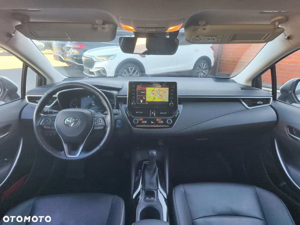 Toyota Corolla 1.8 Hybrid Executive - 29