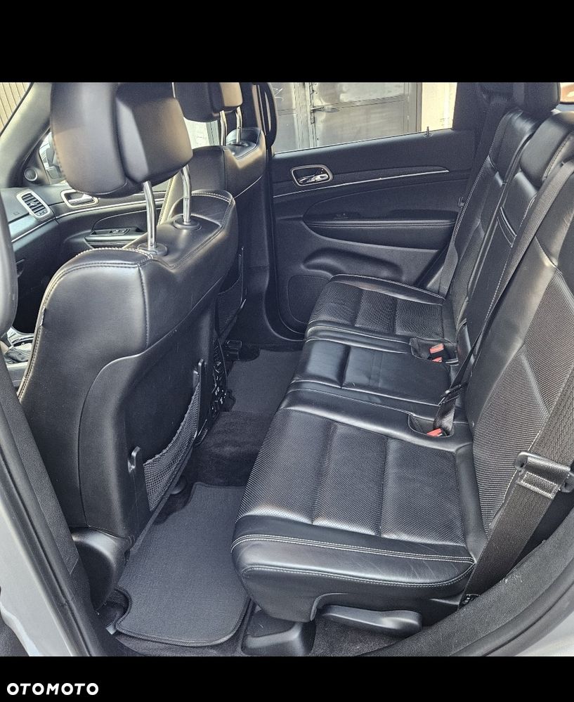 Jeep Grand Cherokee - 8