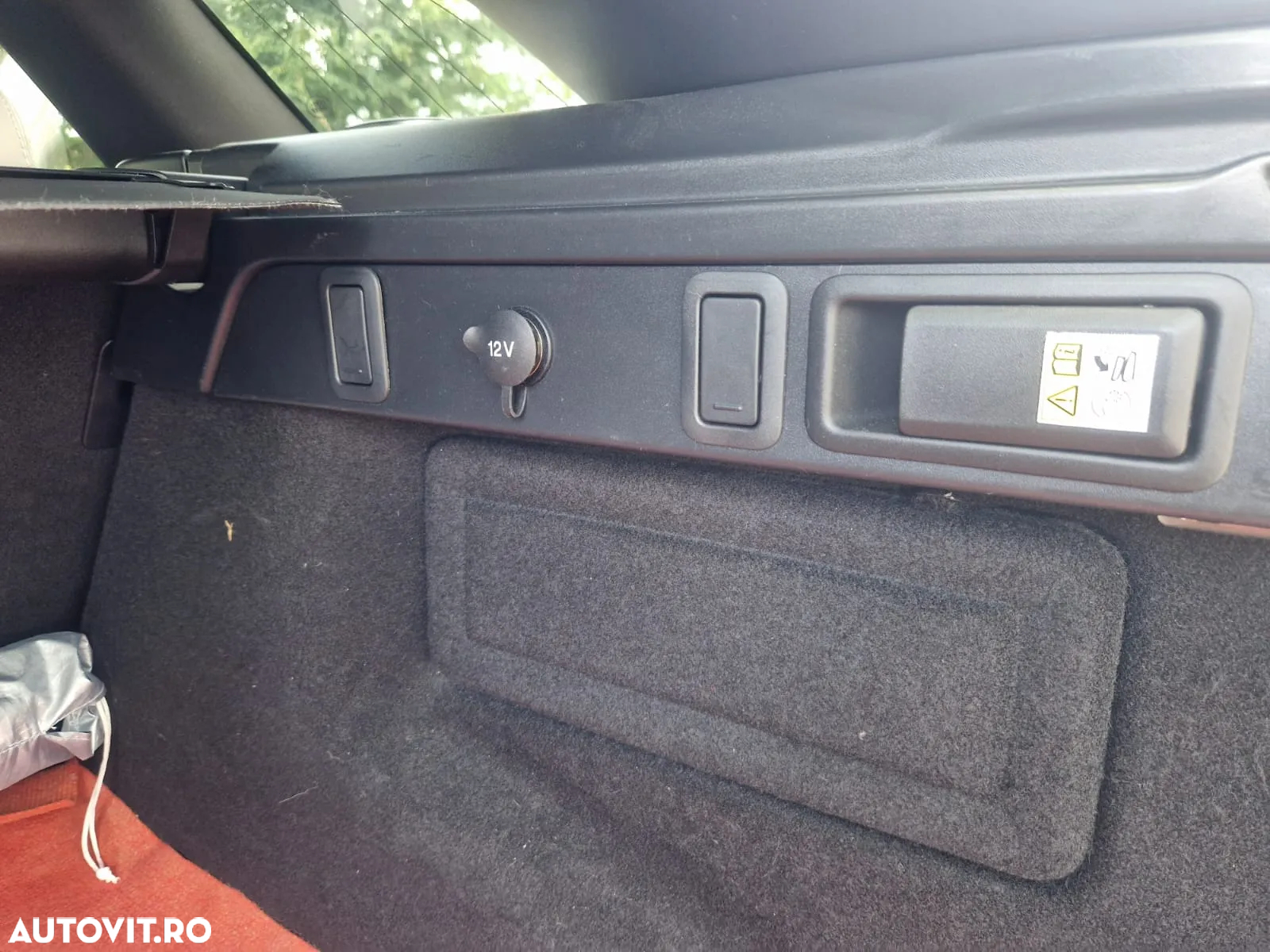 Land Rover Range Rover Velar 3.0 R-Dynamic HSE - 14