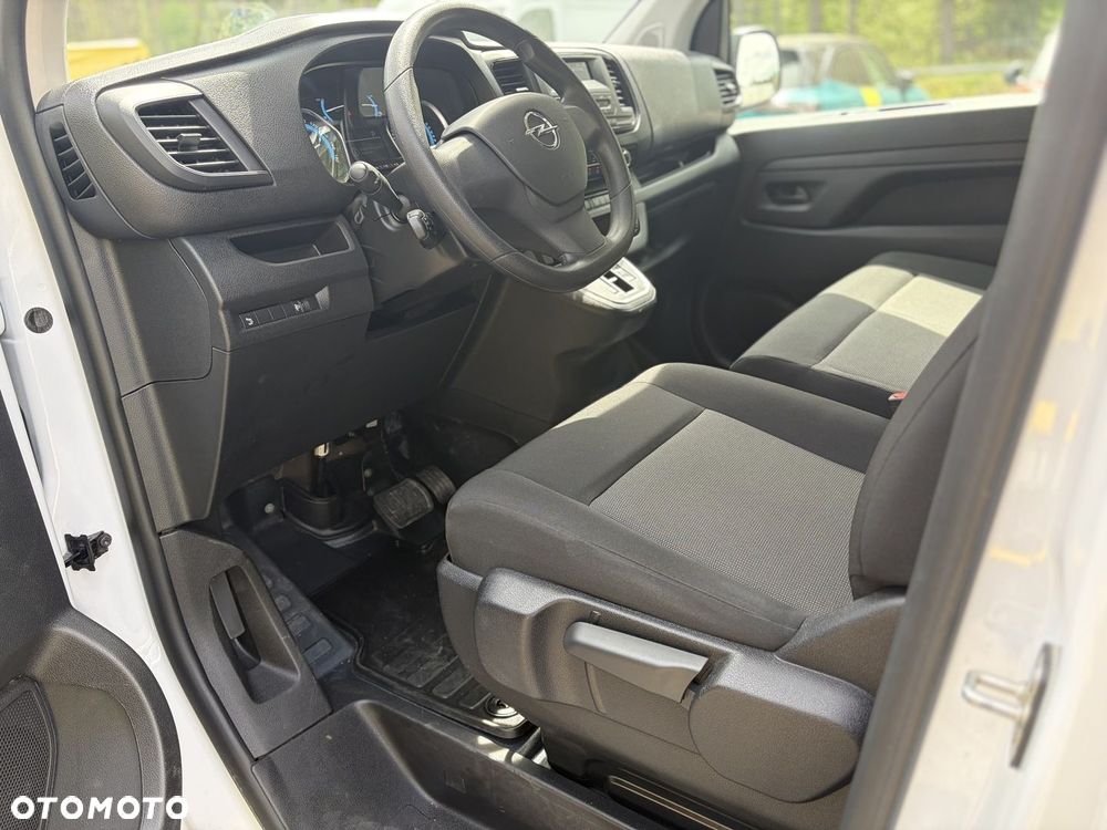 Opel Vivaro - 12