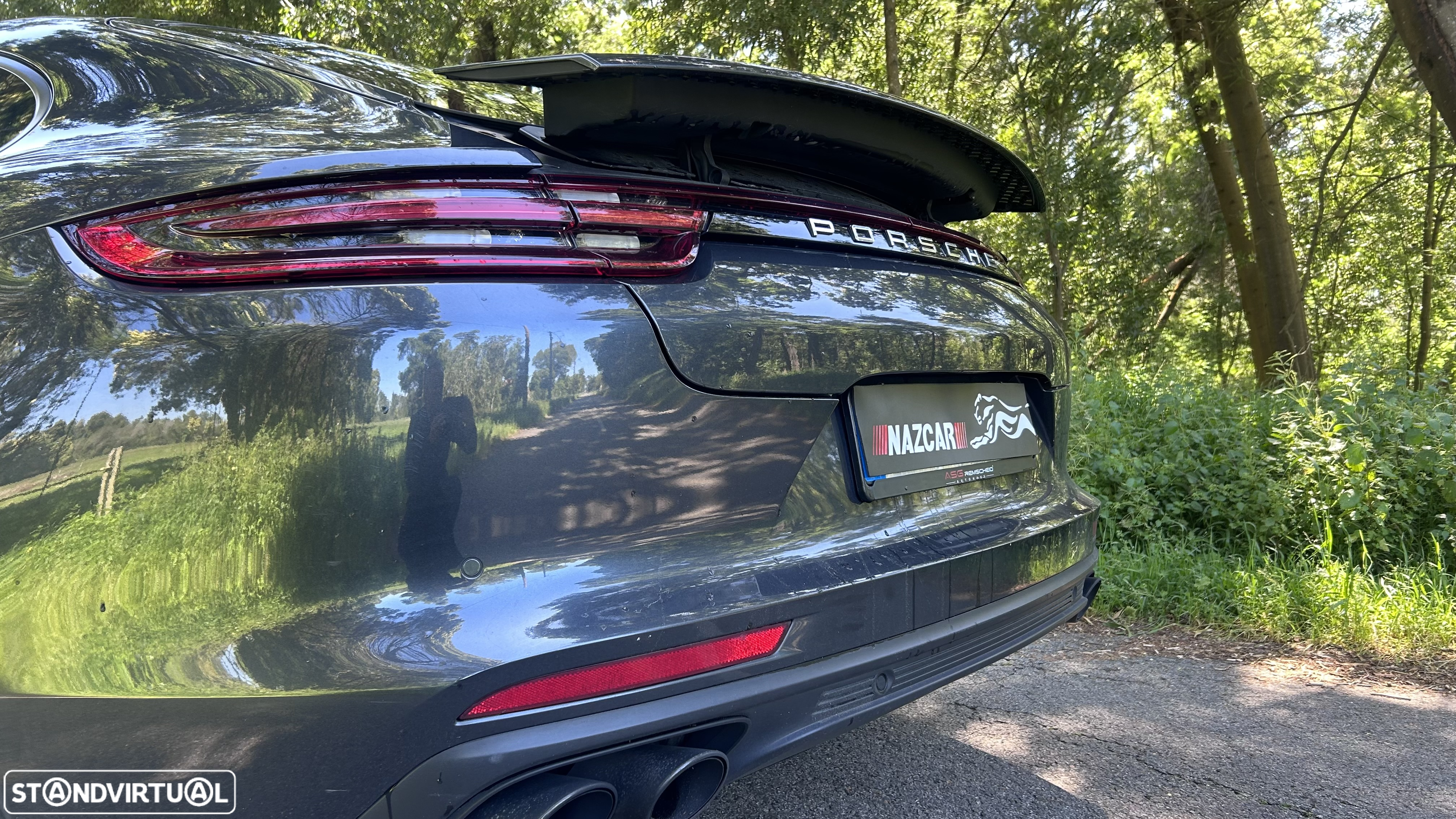 Porsche Panamera 4 E-Hybrid - 11