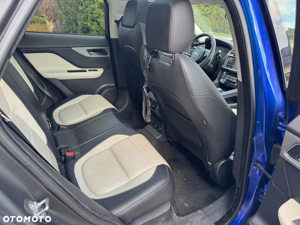 Jaguar F-Pace 2.0 i4P AWD R-Sport - 15