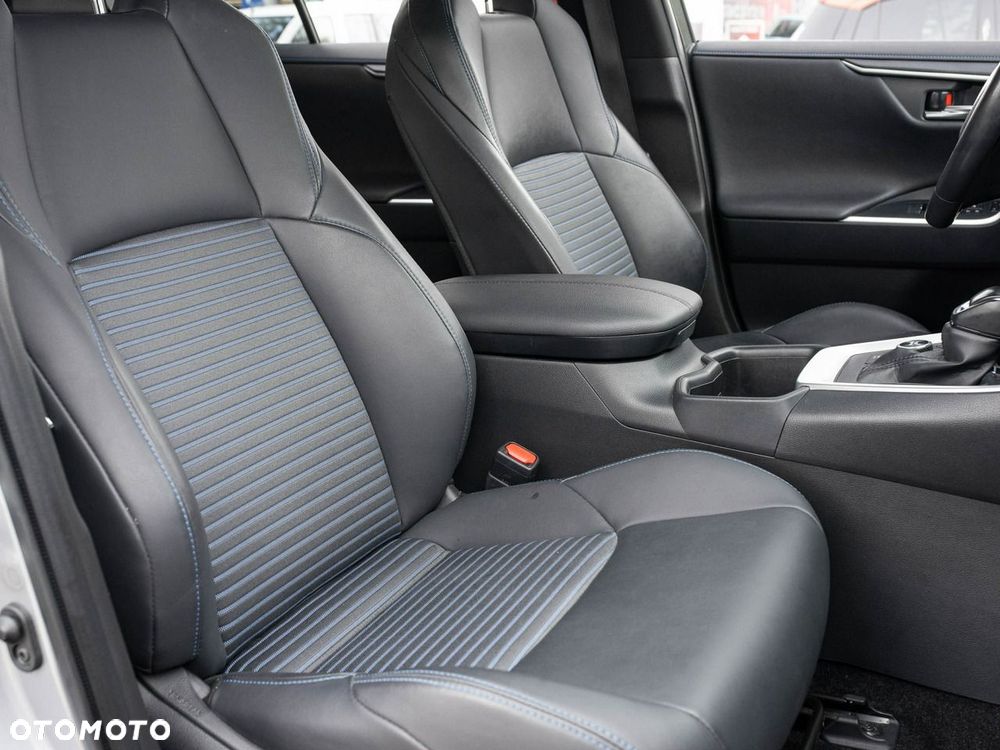Toyota RAV4 - 28