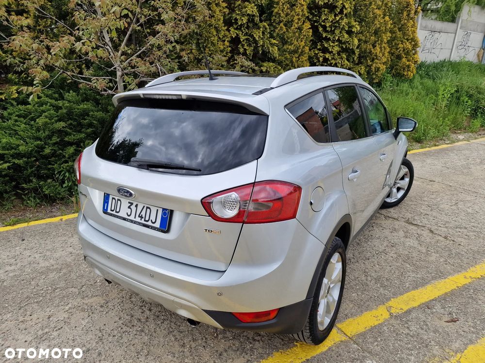 Ford Kuga 2.0 TDCi 4x4 Titanium - 34