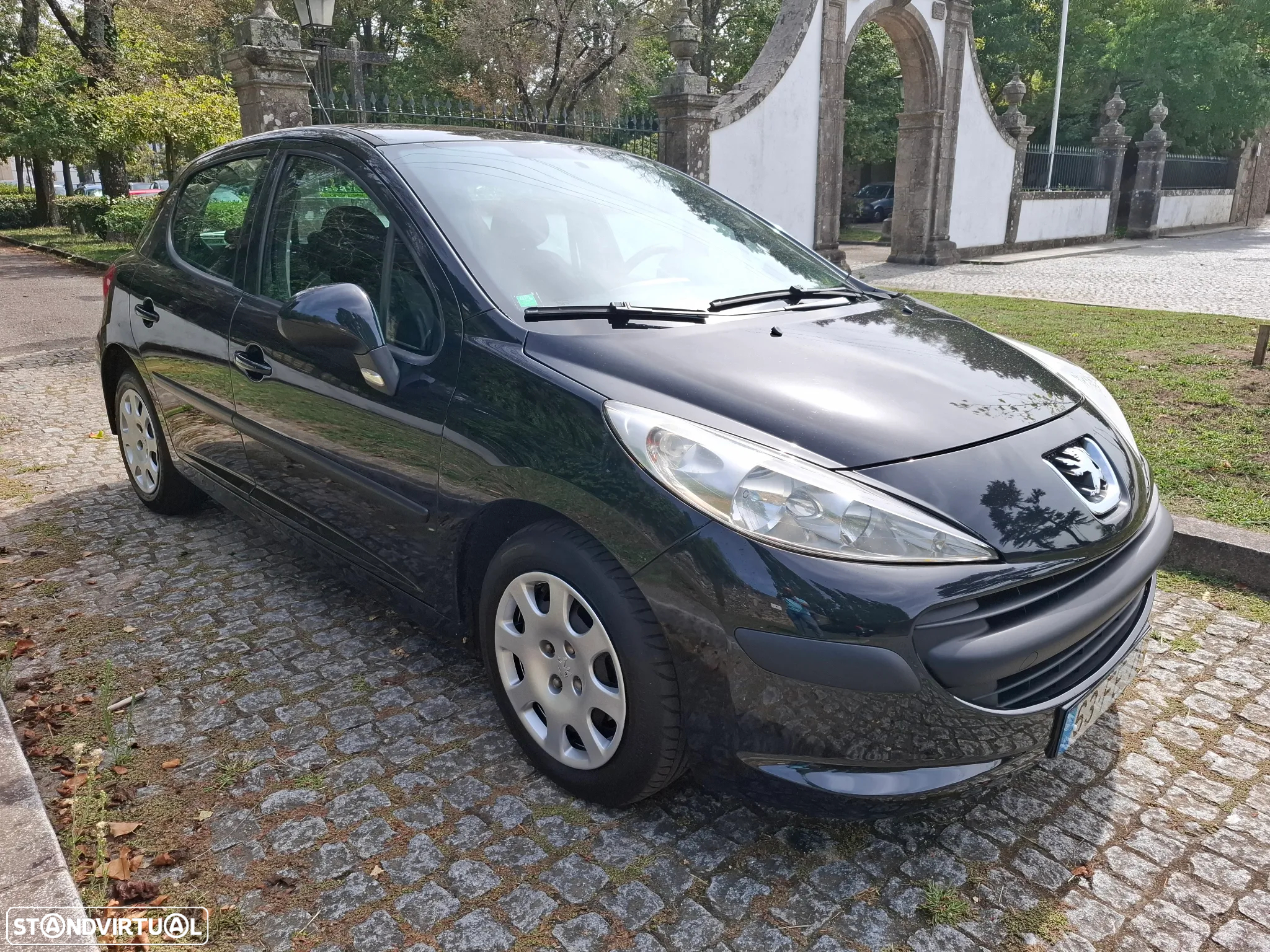 Peugeot 207 1.4 16V Trendy - 3
