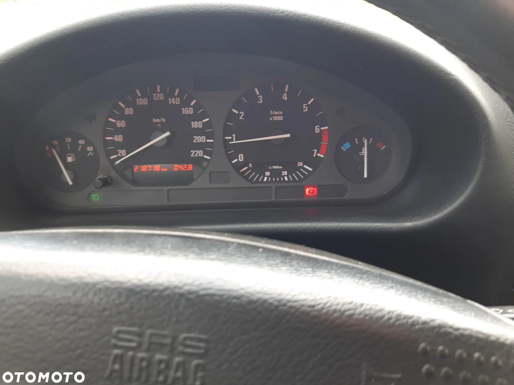 BMW Seria 3 316i - 14