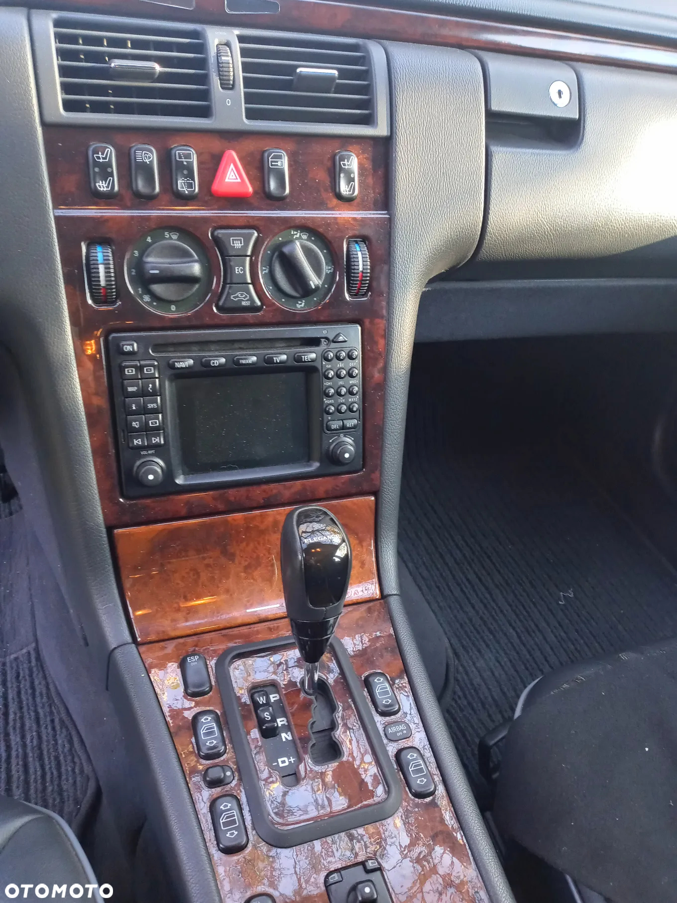 Mercedes-Benz Klasa E 320 T 4 Matic Avantgarde - 4