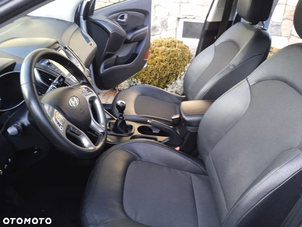 Hyundai ix35 1.7 CRDi 2WD blue Trend - 10