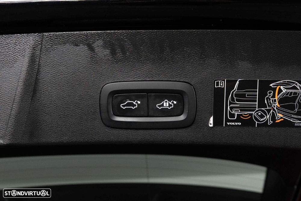 Volvo XC 40 1.5 T5 PHEV Inscription Expression - 17