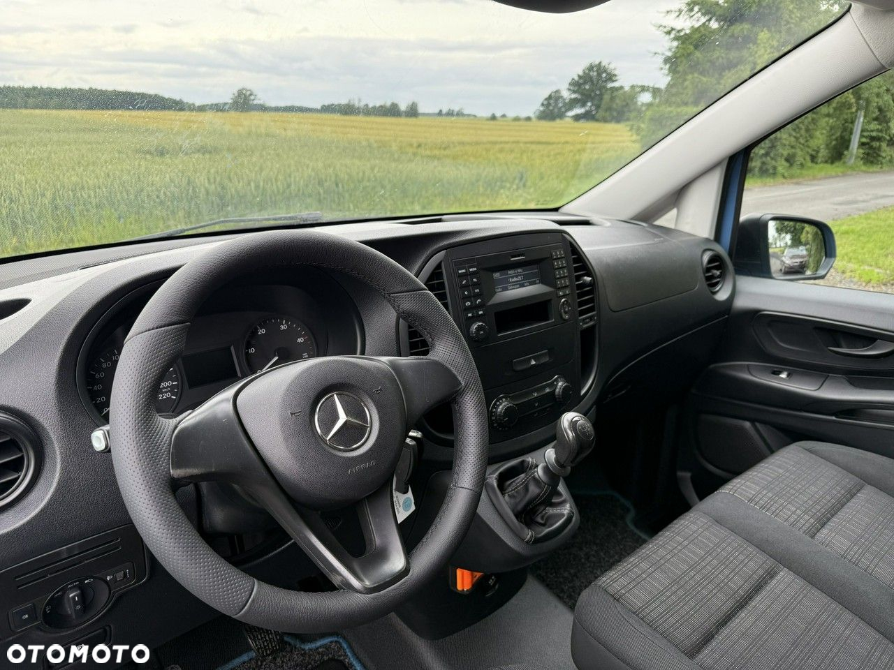 Mercedes-Benz Vito - 24