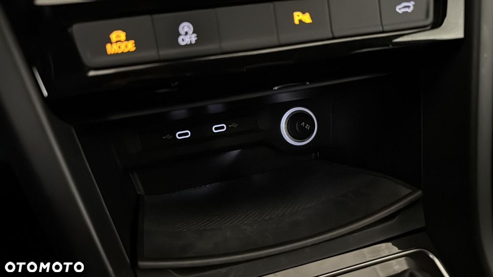 Volkswagen Touran 2.0 TDI BMT Highline DSG - 32