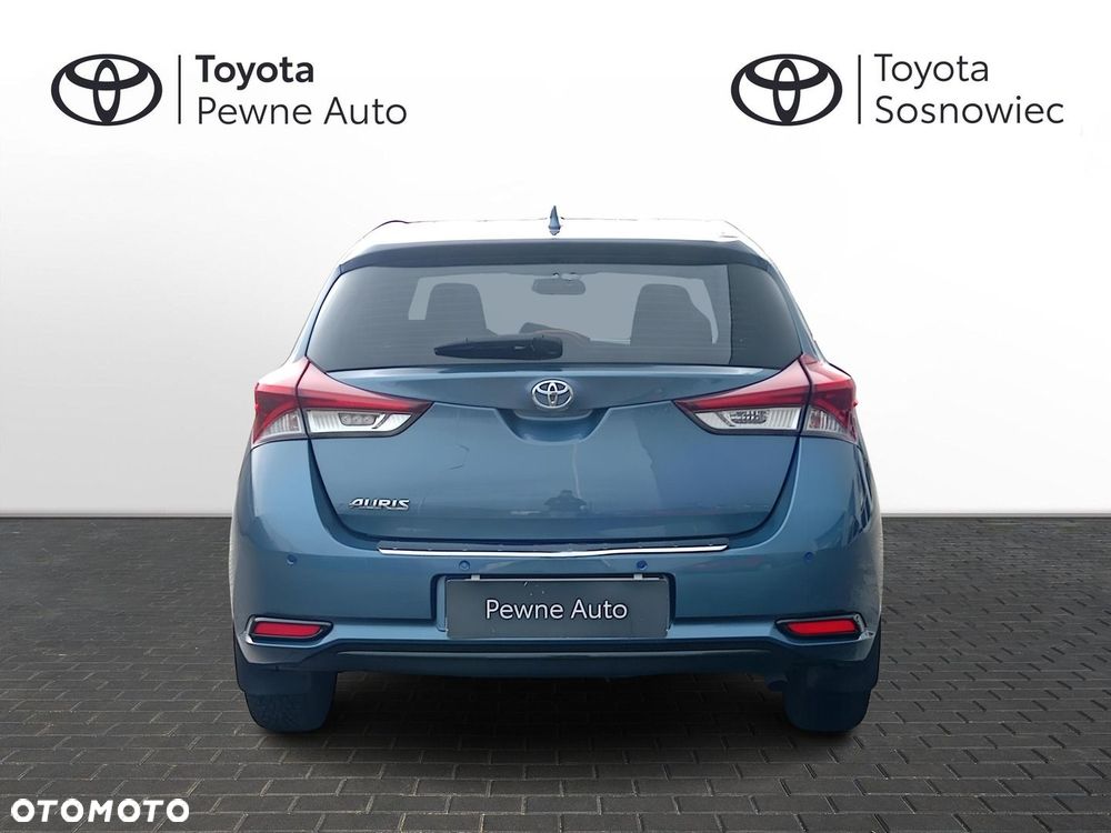 Toyota Auris - 5