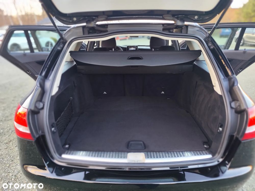 Mercedes-Benz Klasa C - 33