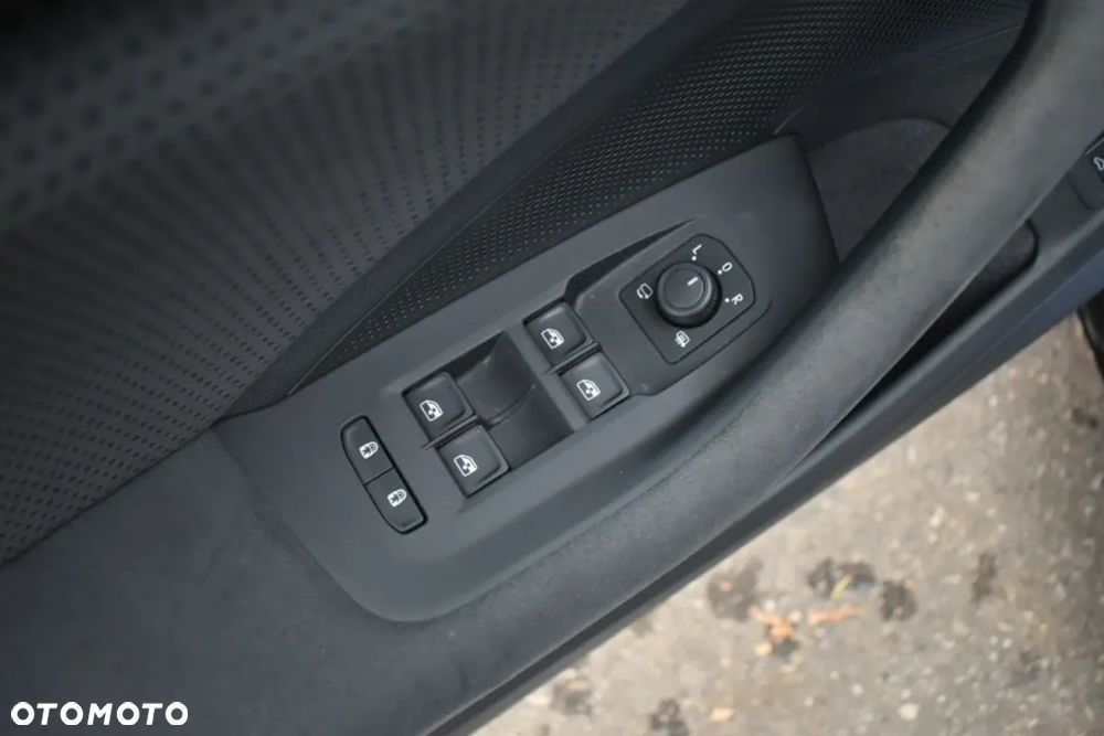 Skoda Superb 1.5 TSI Plug-in Hybrid Sportline DSG - 24