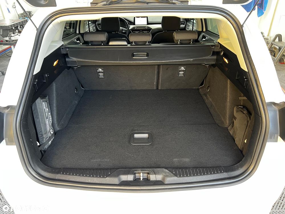 Ford Focus 1.5 EcoBlue STart-Stopp-System TITANIUM X - 20