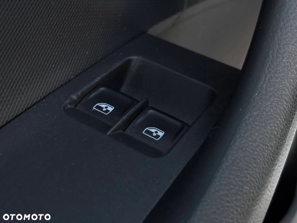 Skoda RAPID 1.0 TSI Active - 20