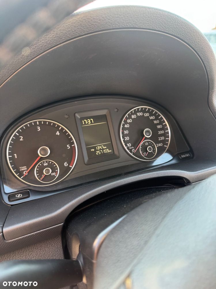Volkswagen Caddy Comfortline - 15