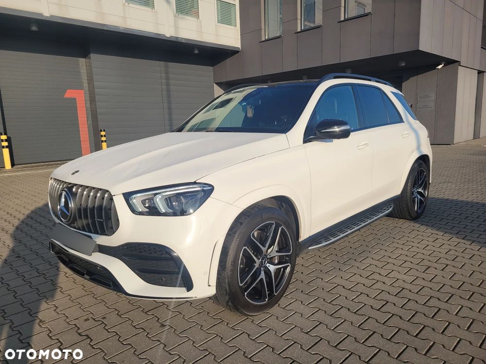 Mercedes-Benz GLE - 1