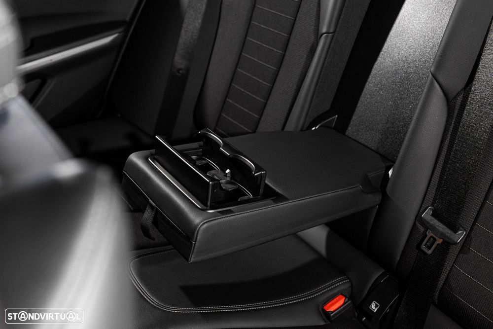 BMW 320 e Corporate Edition Auto - 29