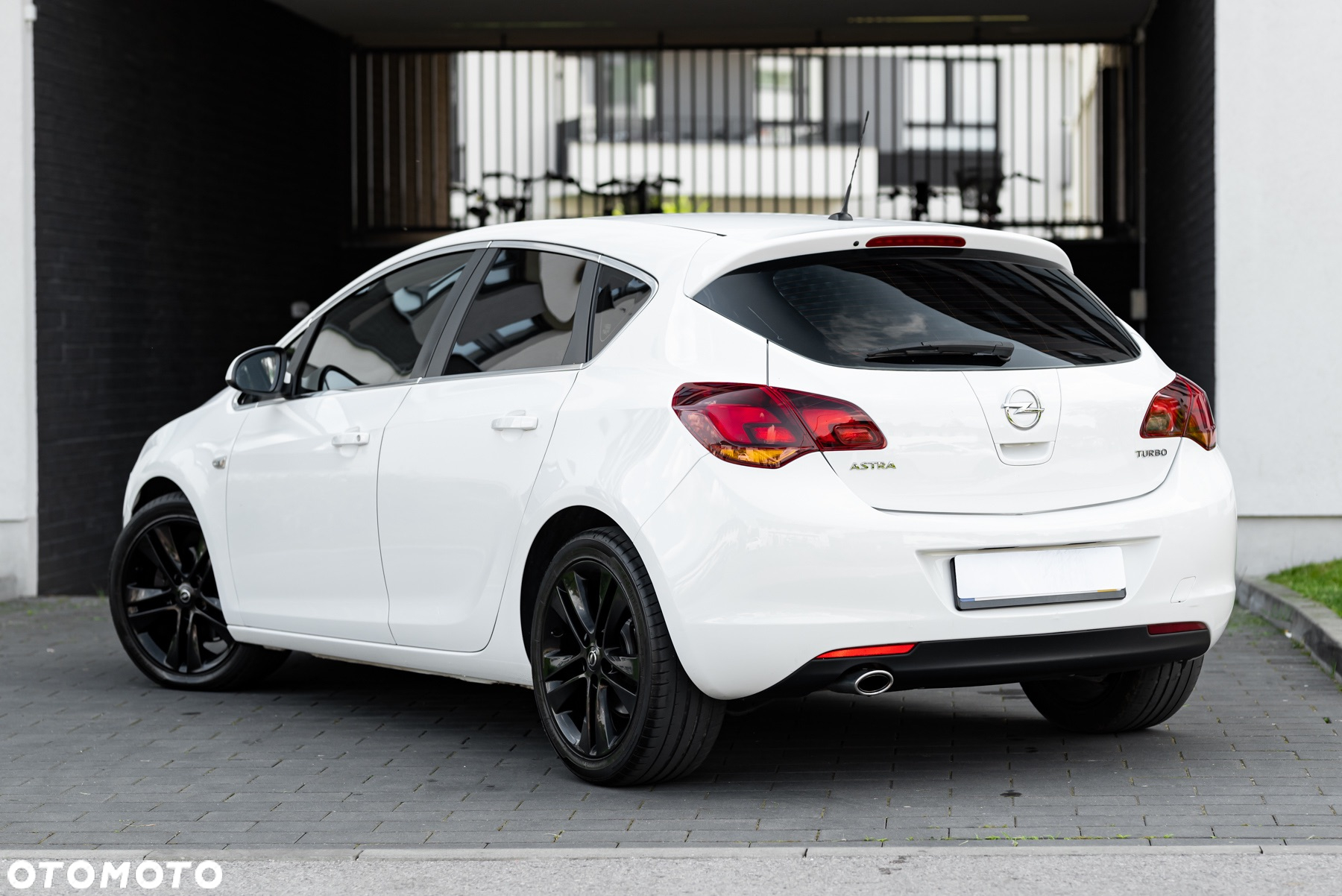 Opel Astra 1.6 Turbo Sport - 18