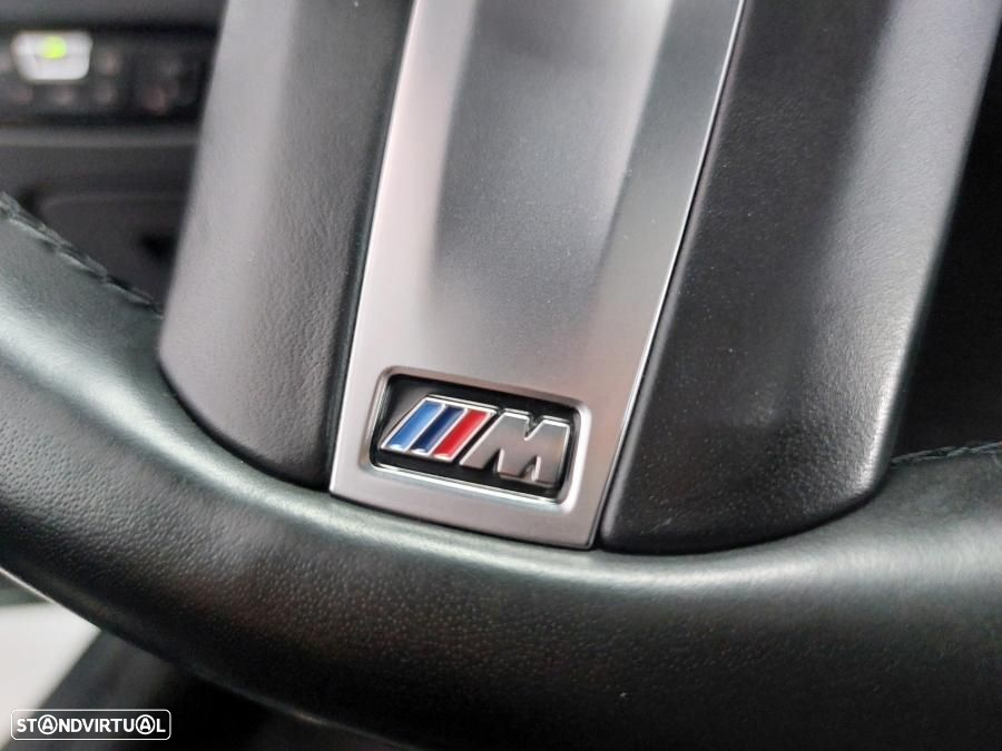 BMW 330 e Pack 50 anos M Auto - 23