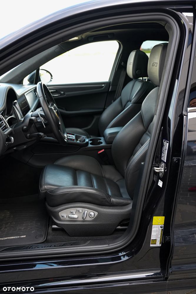 Porsche Macan GTS PDK - 16