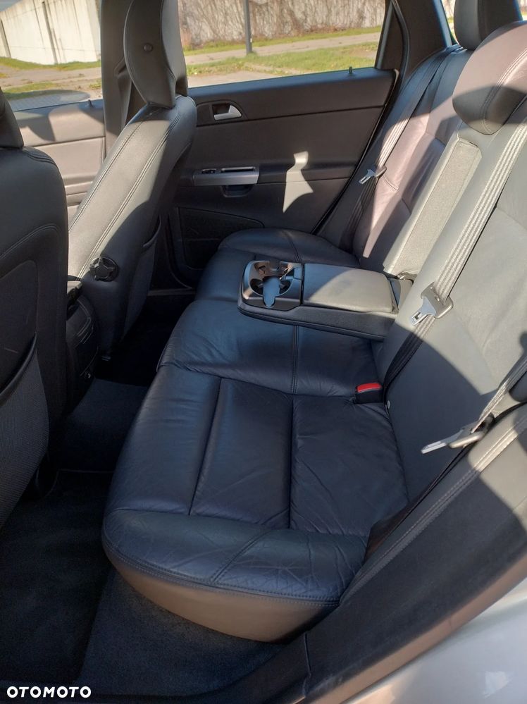 Volvo V50 - 14