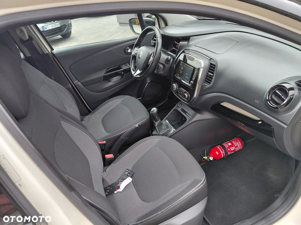 Renault Captur - 25